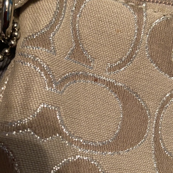 Coach x Poppy Wristlet - Picture 12 of 12